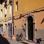 Anfiteatro Nocleg ze śniadaniem Lukka