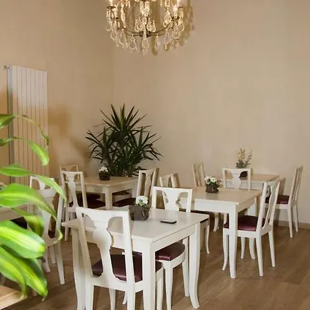 Alojamento de Acomodação e Pequeno-almoço Anfiteatro Lucca
