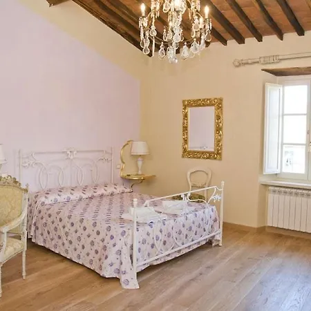 Anfiteatro Alojamento de Acomodação e Pequeno-almoço Lucca