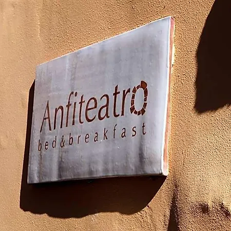 Anfiteatro Couette-café 3*