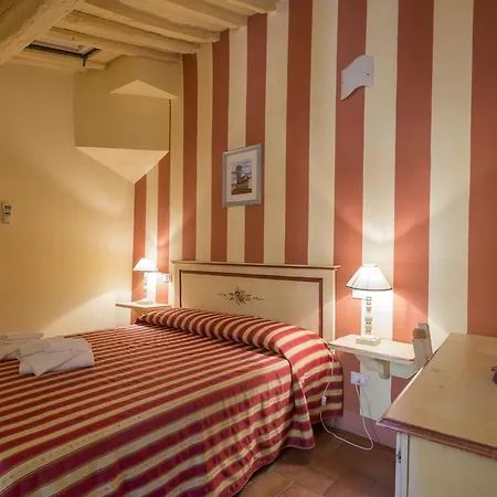 アンフィテアトロ ルッカ