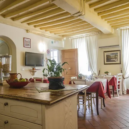Alojamento de Acomodação e Pequeno-almoço Anfiteatro Lucca